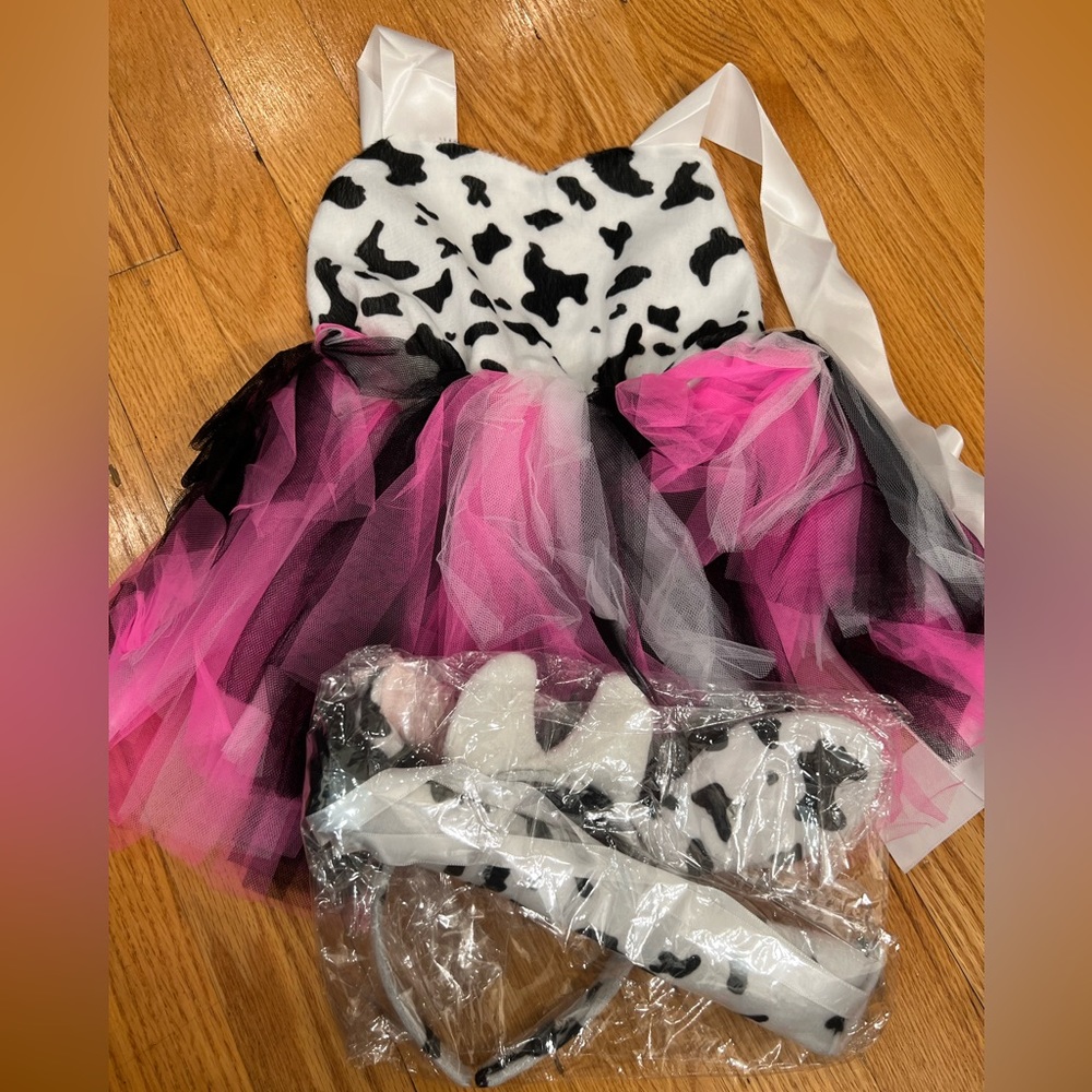 - Cow animal tulle dress with accessories
